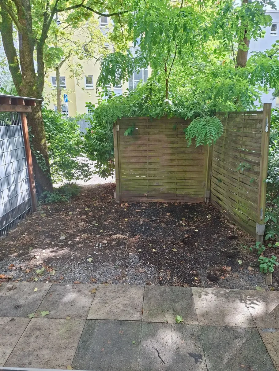 Terrasse vor Schlafzimmer
